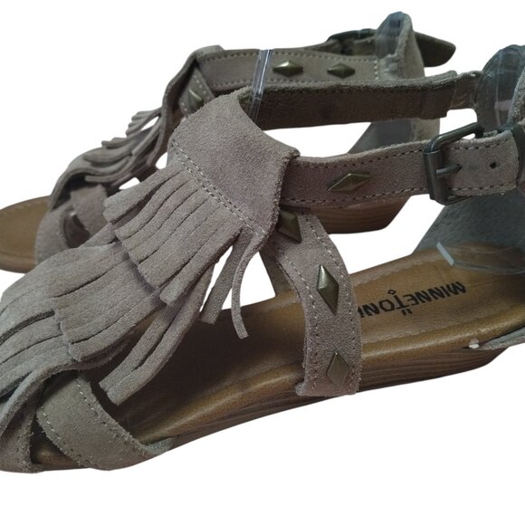 Minnetonka Women's 8 Taupe Suede Merriam Fringe Studded Wedge Strappy Sandals - Picture 3 of 8